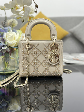 D*or mini lady D*or 17  x 15  x 7cm