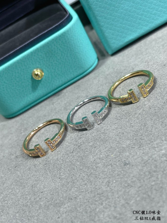 t*f*ny & co. double t Di*m*nd-banded ring