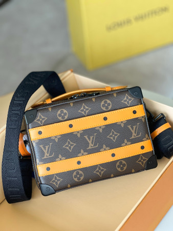 LV Handle Soft Trunk M46689 21.5x15x7cm
