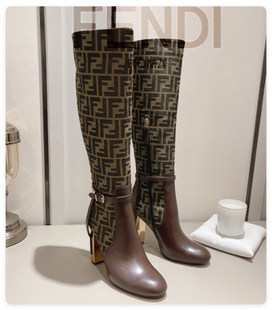 ua F**di boots