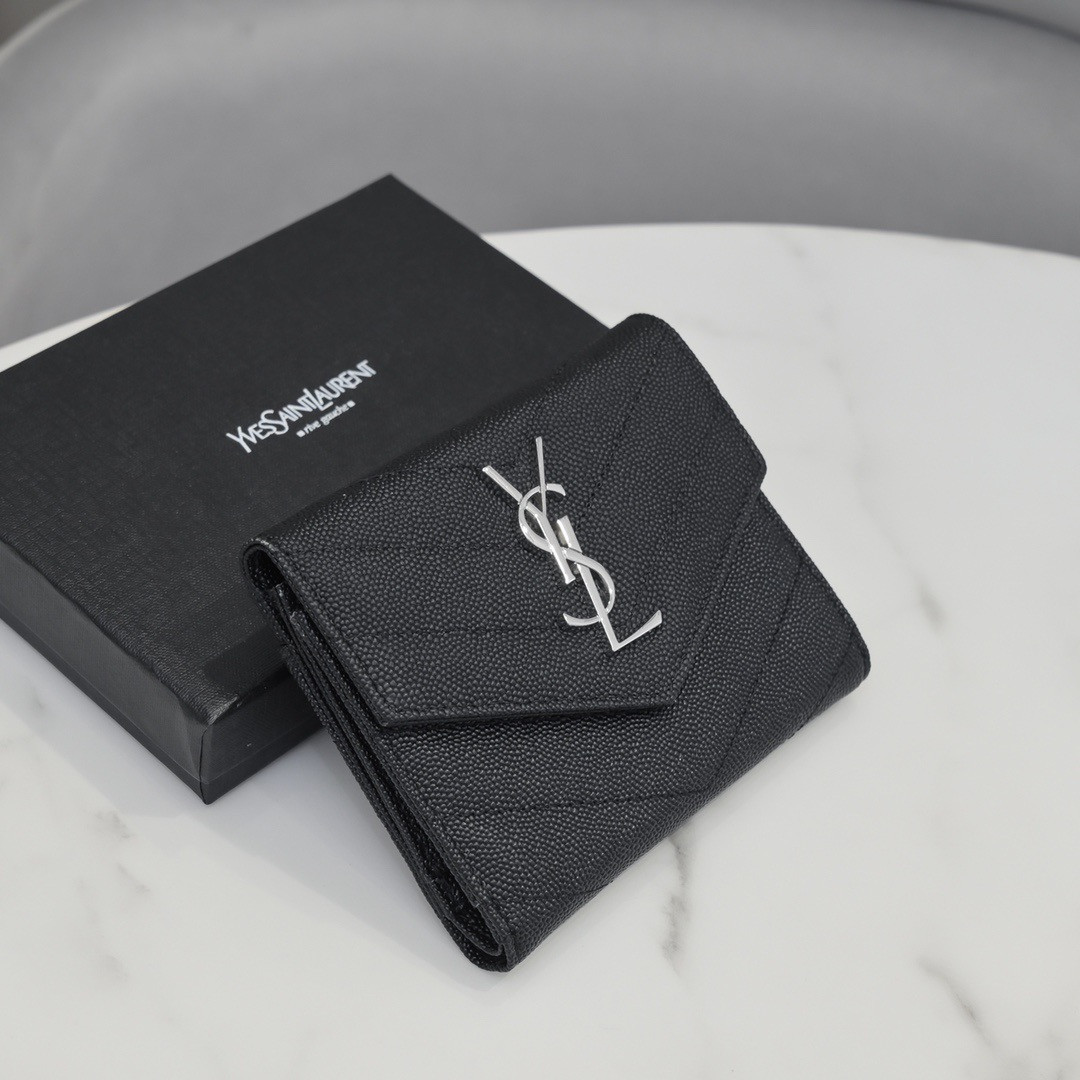 Y*L cassandre matelassé compact tri fold wallet in grain de poudre leather 12.5 x 10 x 2.5 cm