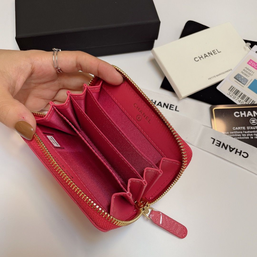 Ch*el zipped coin purse 7.5x11x2.5cm