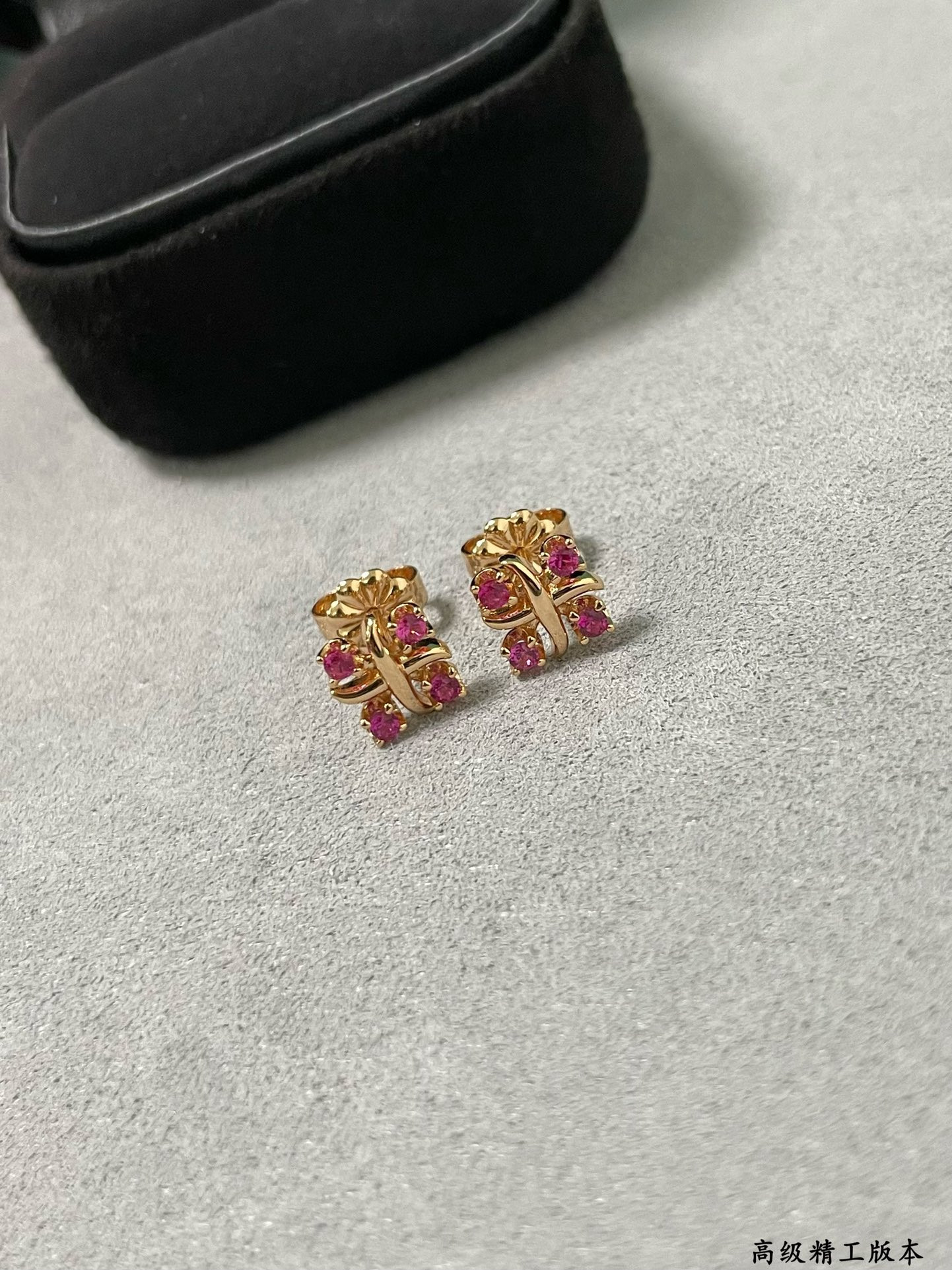T*f*ny & co. double tone cross earrings