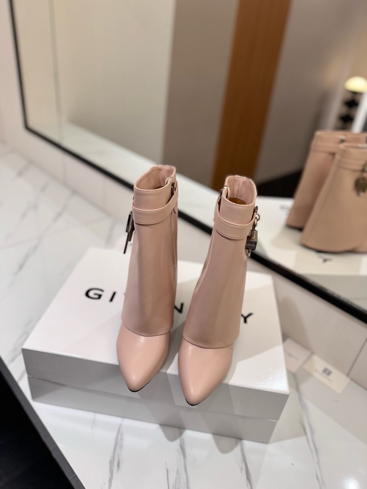 UA Givenchy Boots