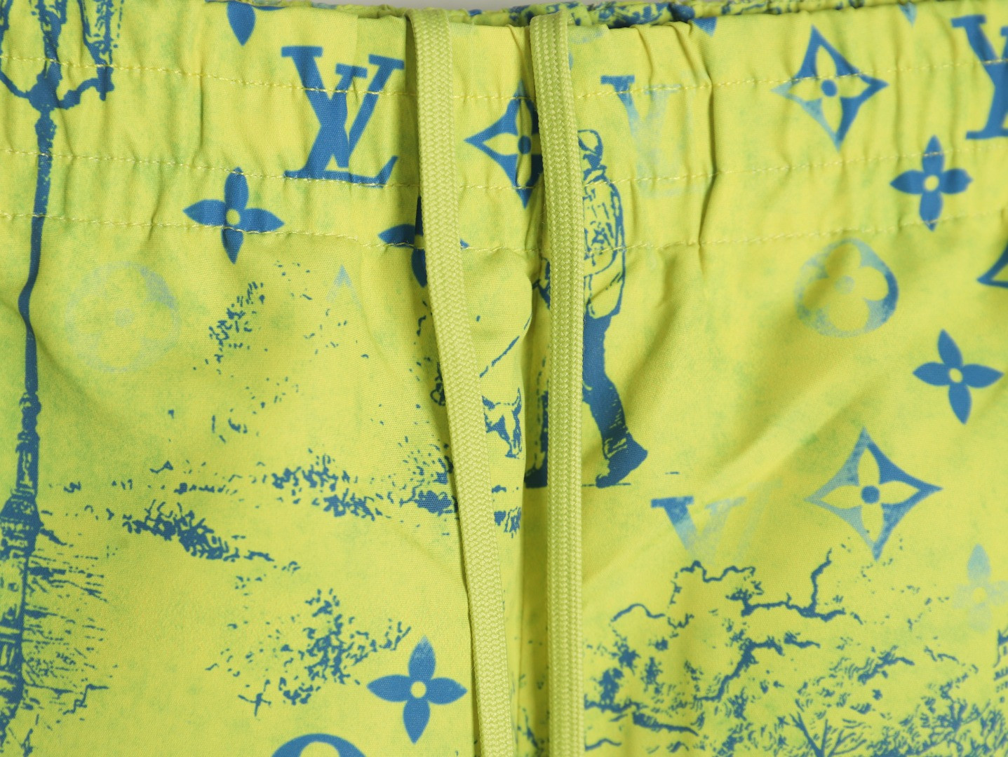 l0*is V*t0n lv shorts