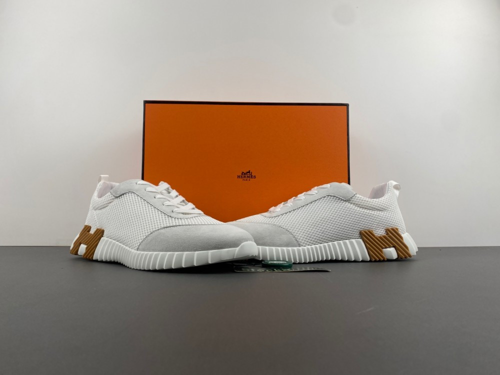 ua H**me5 bouncing sneaker