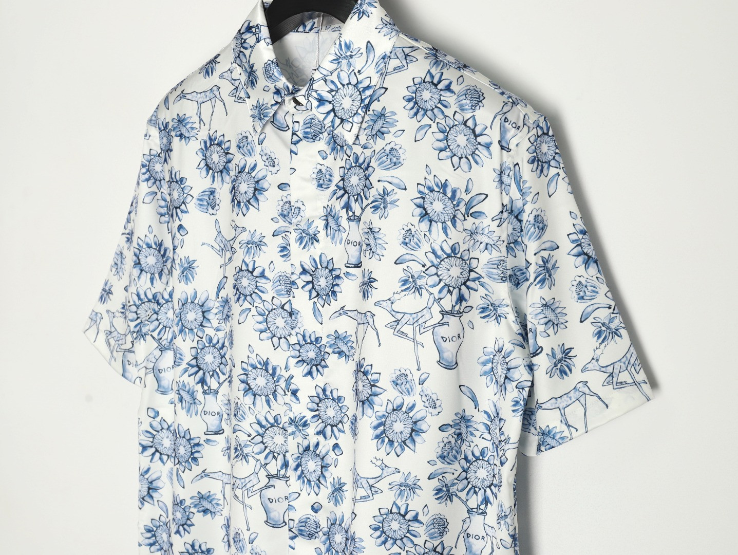 D*or short-sleeved shirts