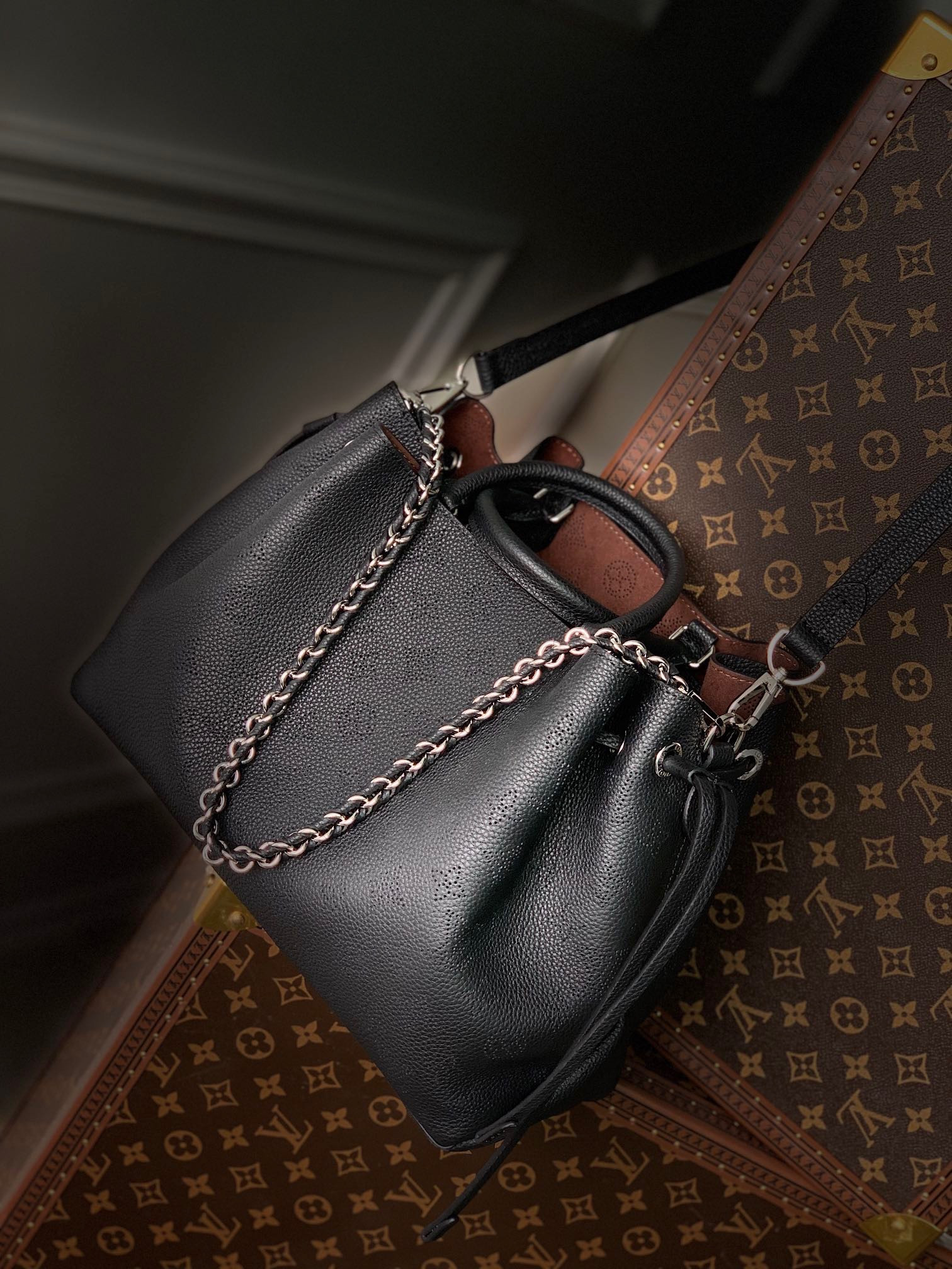 Bella tote M59200