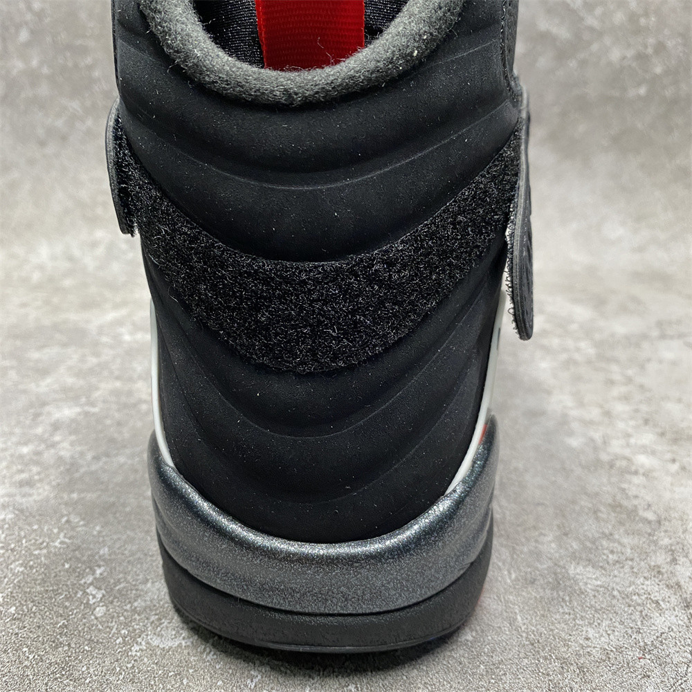 AIR JORDAN 8 RETRO 