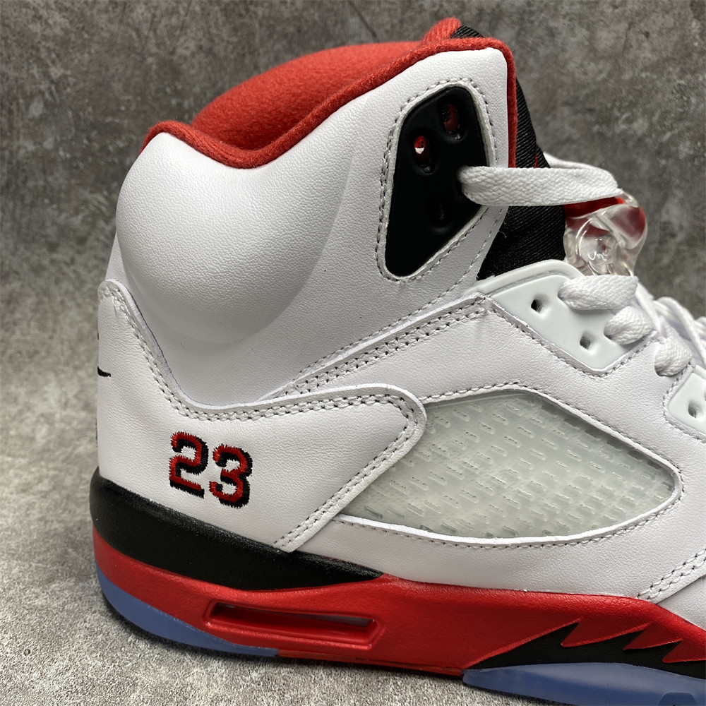 AIR JORDAN 5 RETRO 