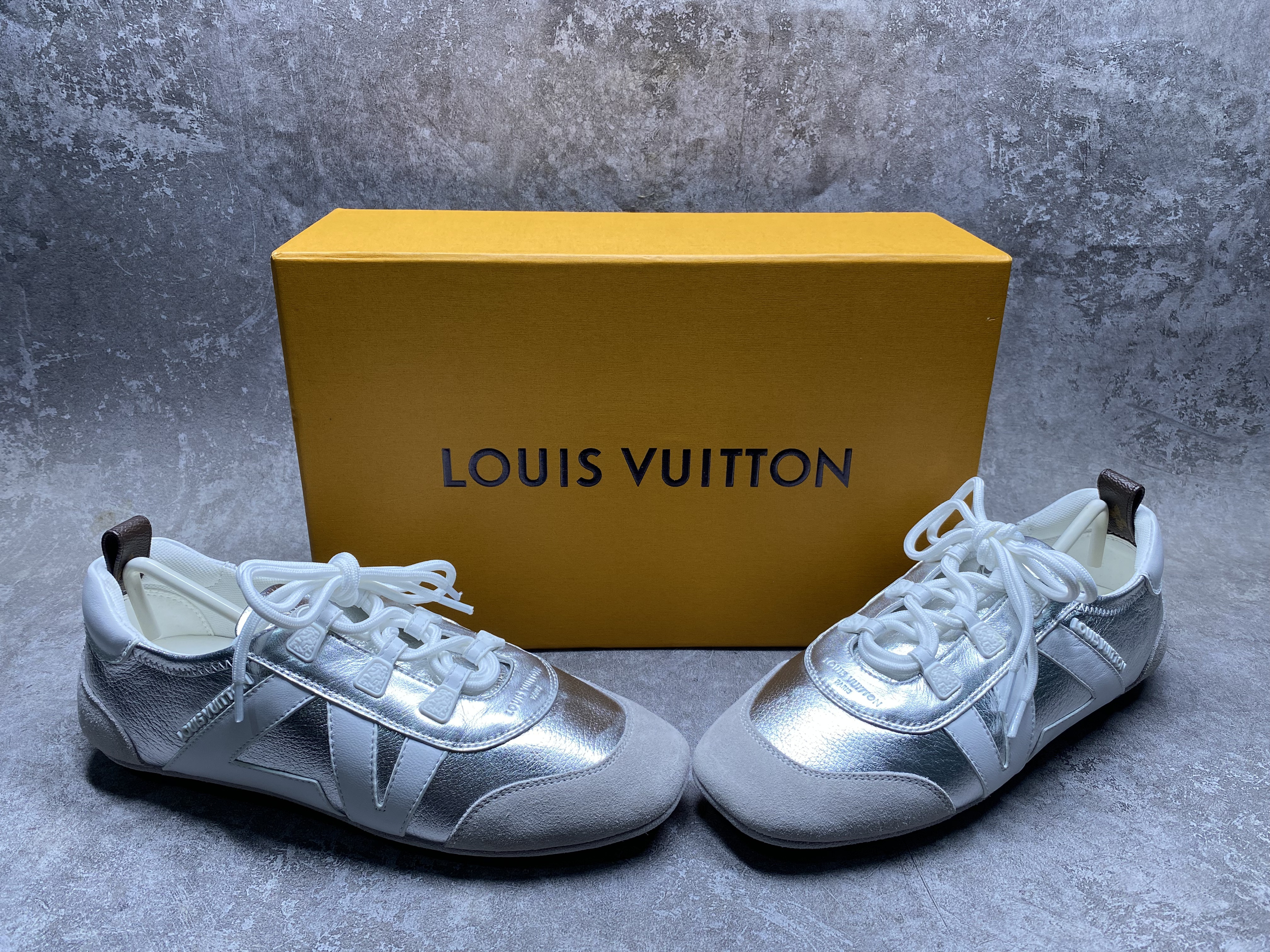 UA LV Sneaker