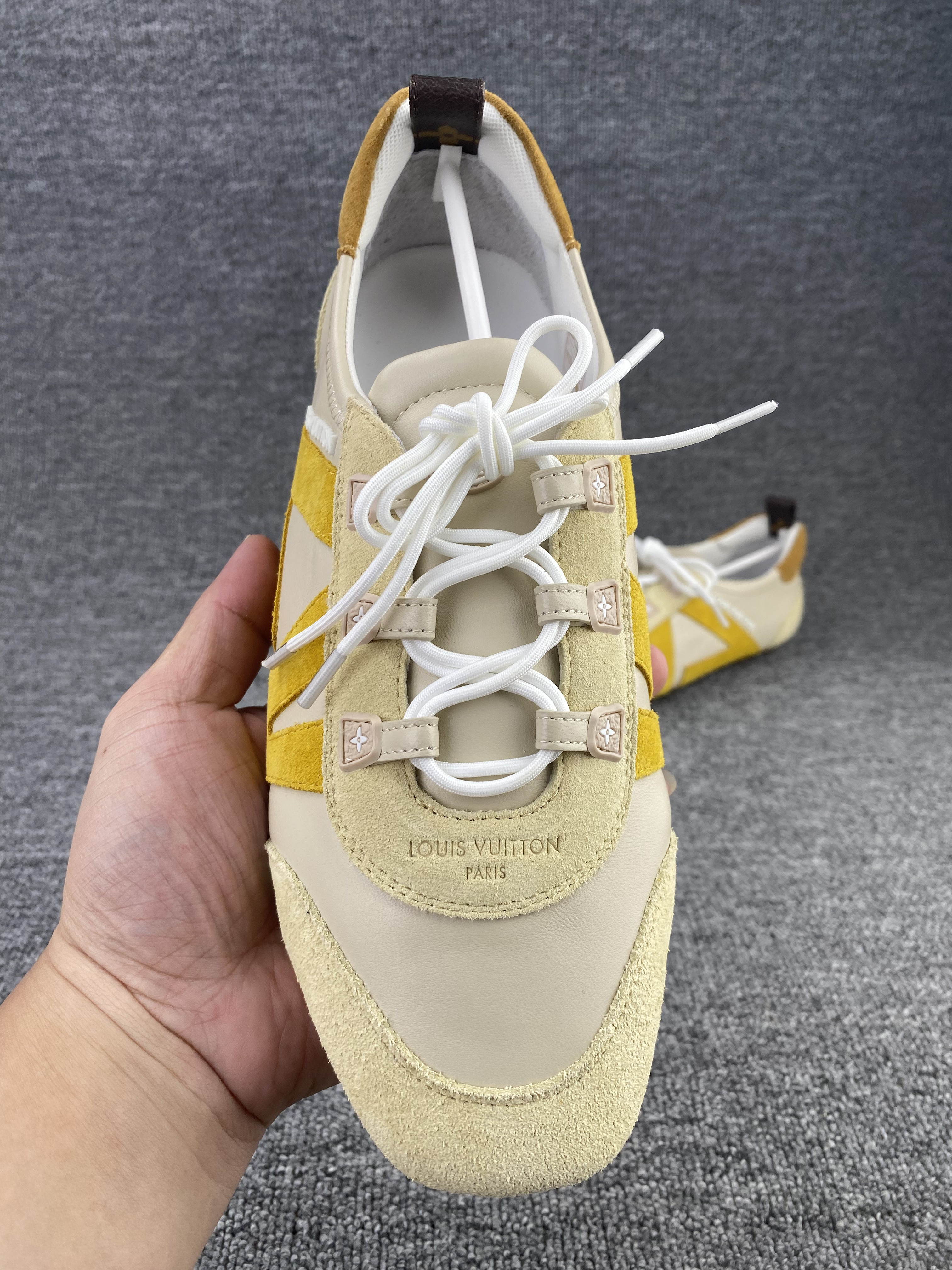 UA LV Sneaker