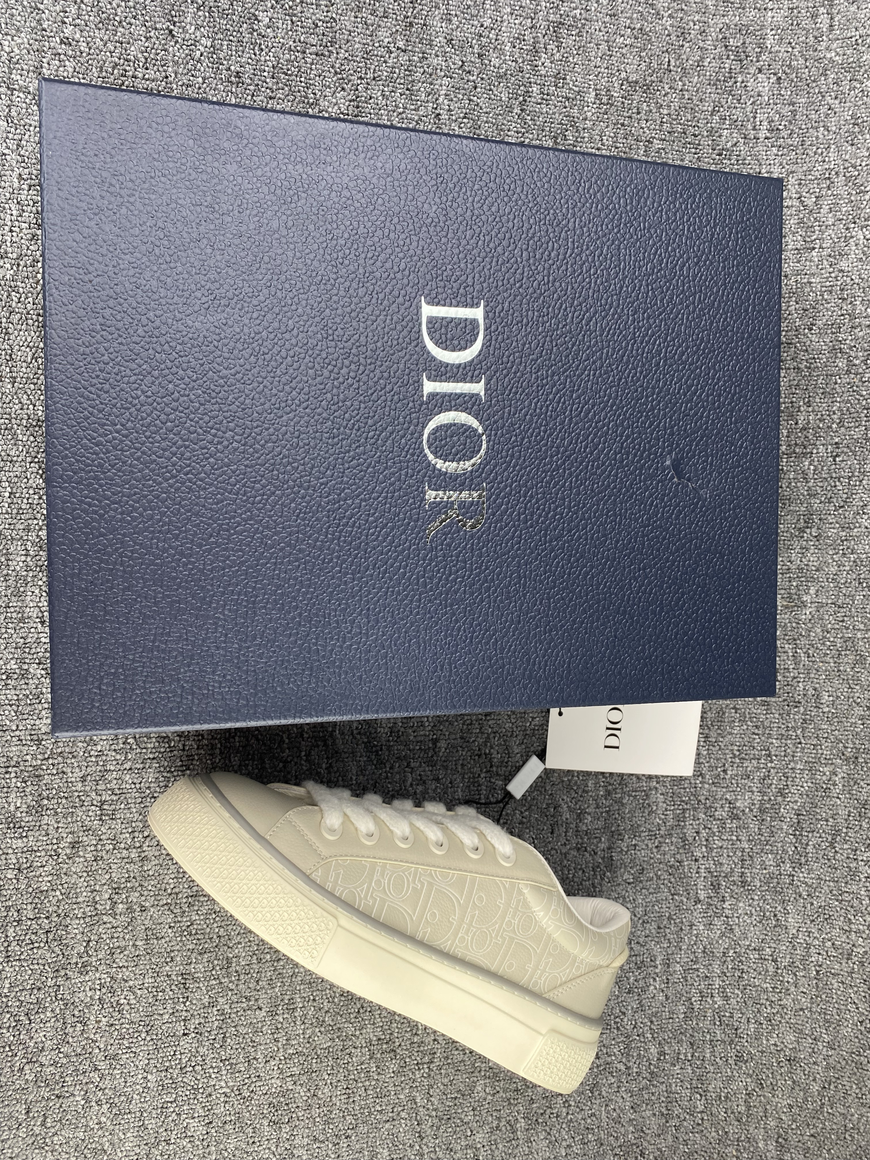 ua D*or b33 sneaker