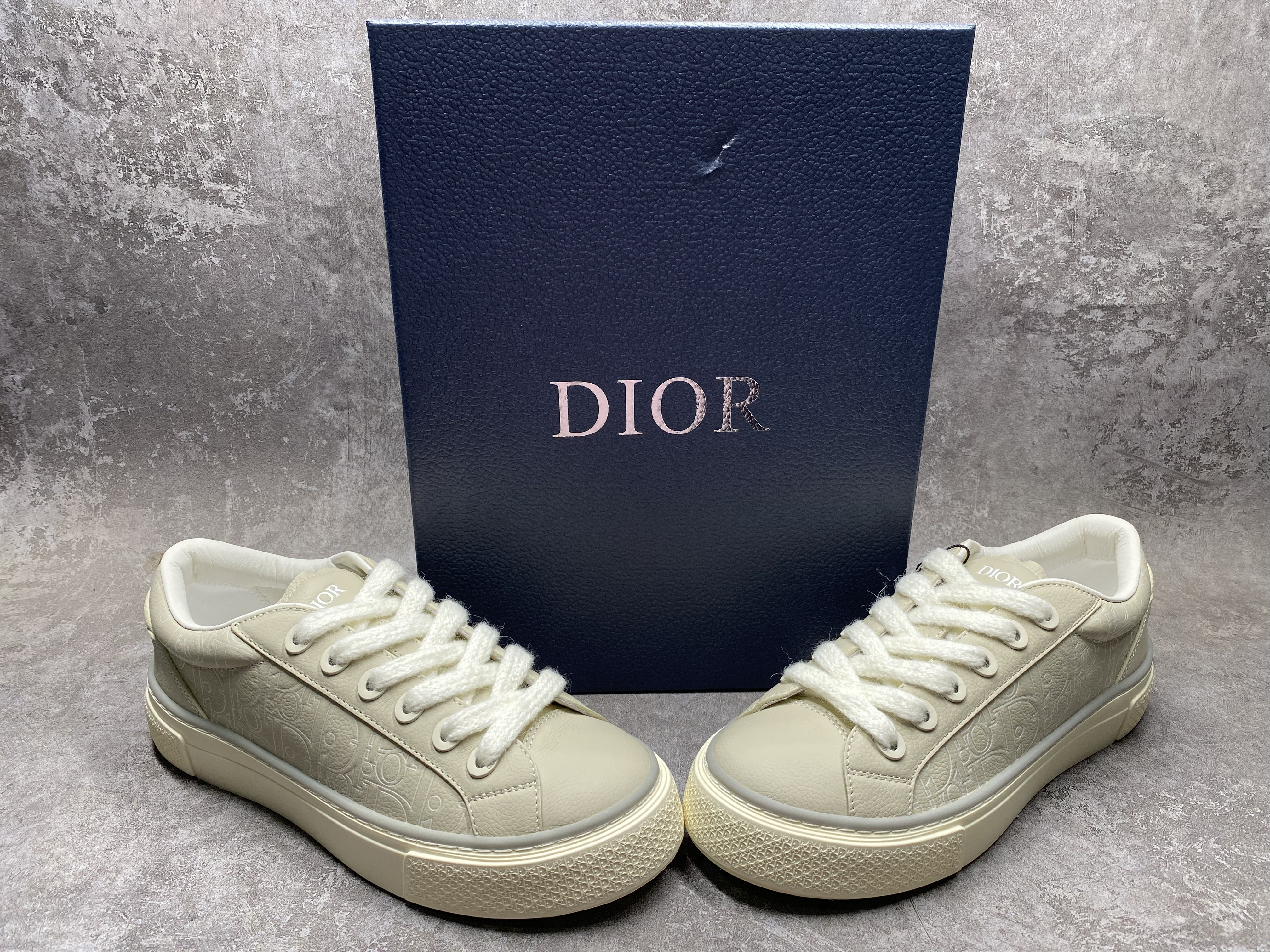 ua D*or b33 sneaker
