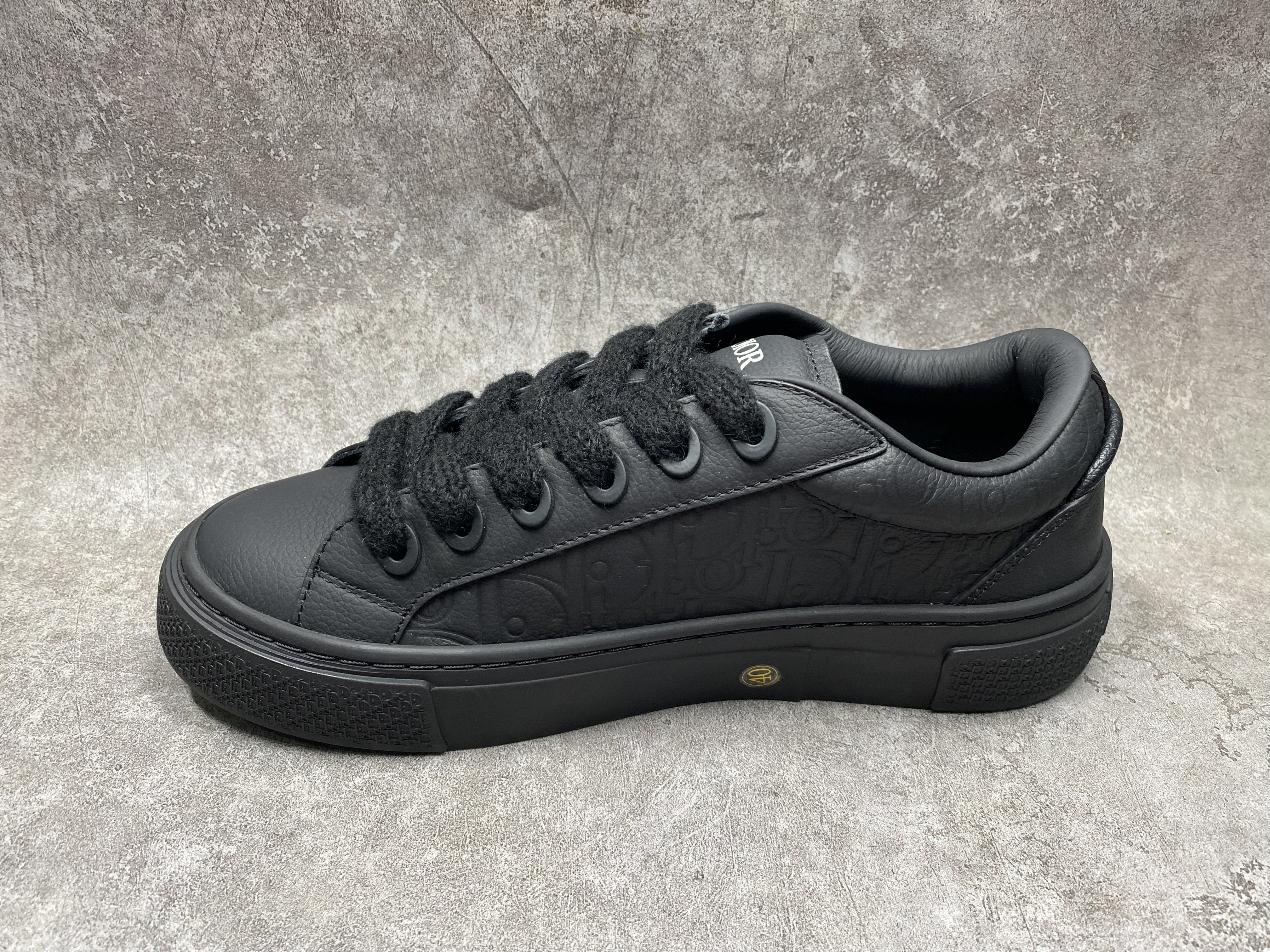 ua D*or b33 sneaker