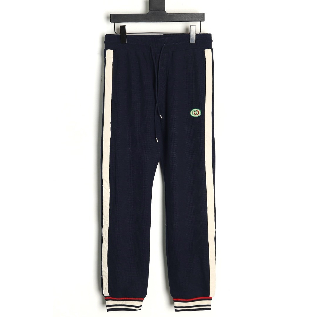 G*u*i gg pants suit