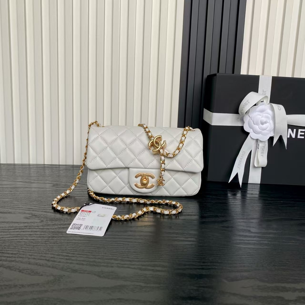 Ch*el mini flap bag 20x13x7cm