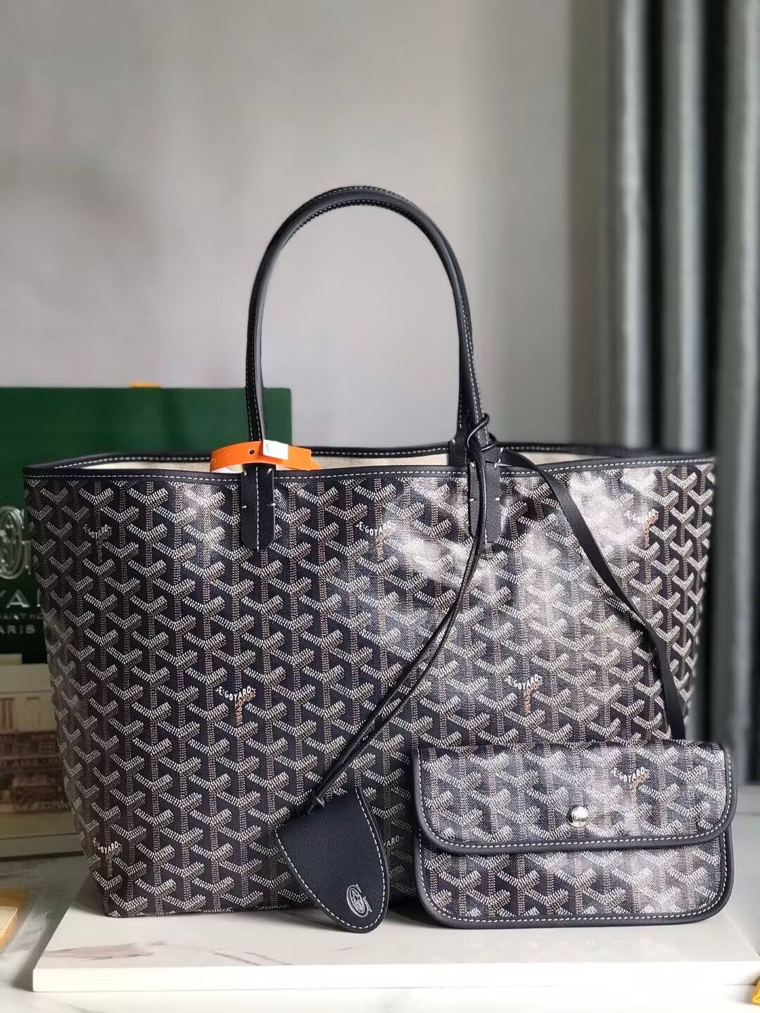 Go*ard small saint l0*is bag 28 cm x 15 cm x 34 cm