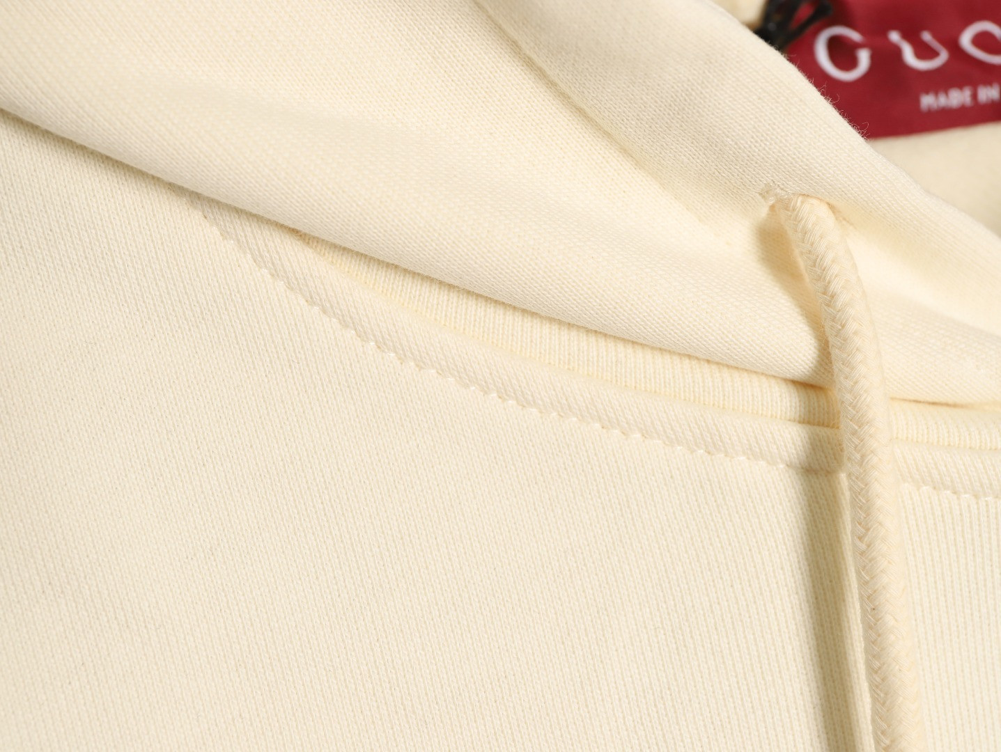 G*u*i 25fw hoodies