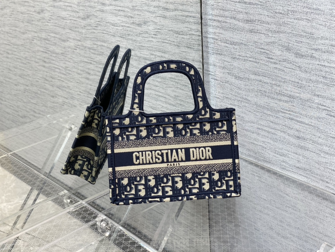 D*or book tote size mini 23*7*17cm