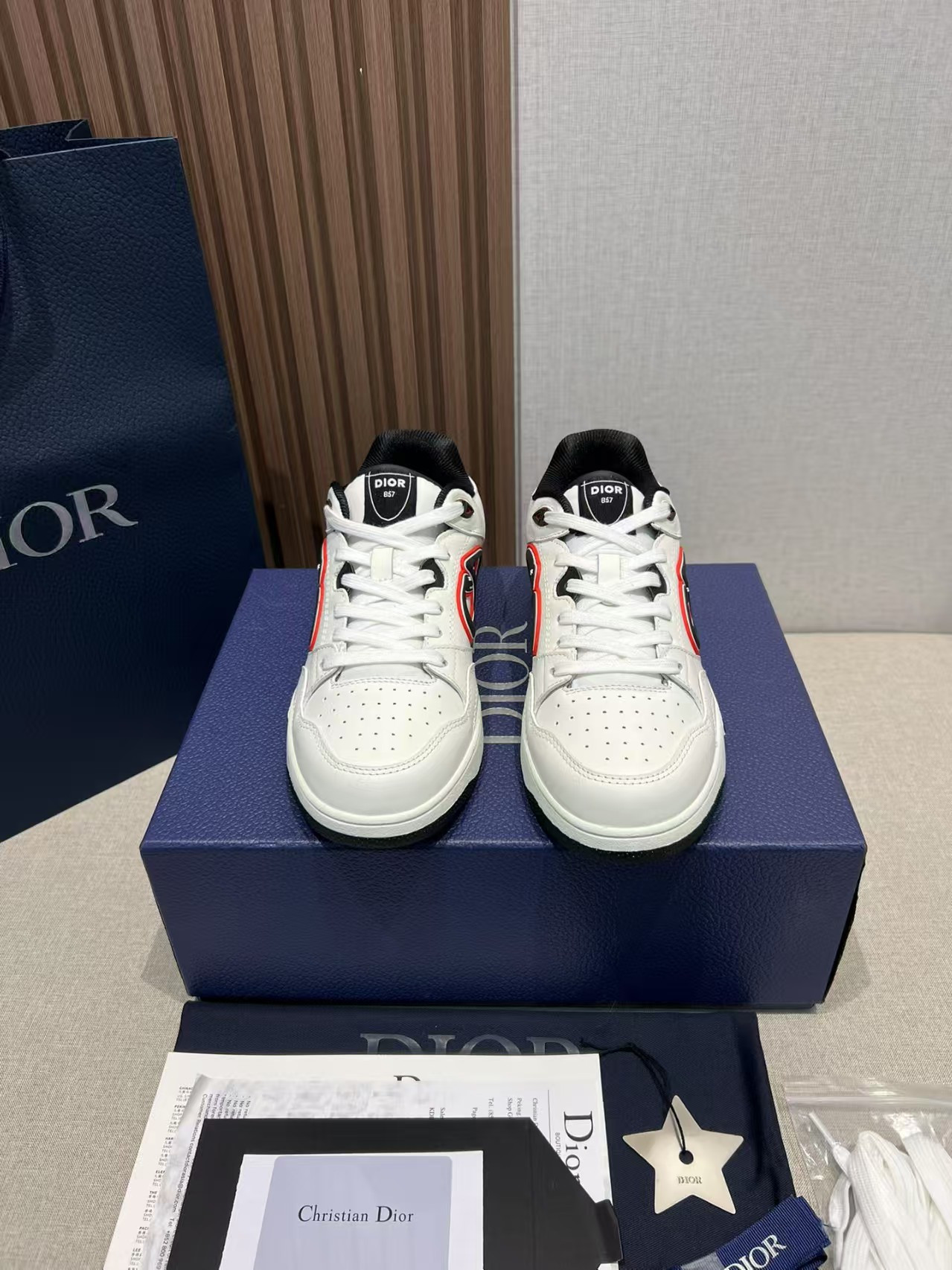 ua D*or sneakers