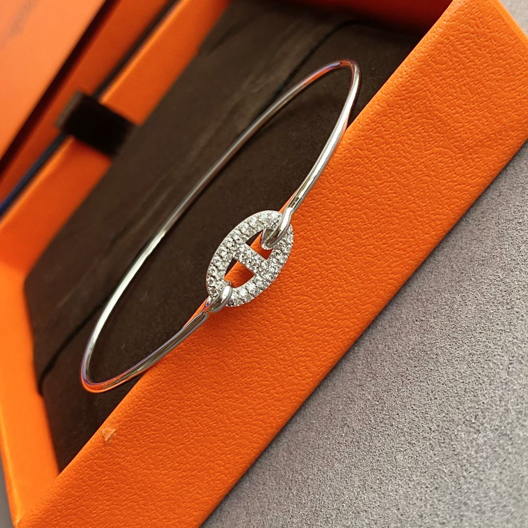 H**me5 thin tube di*m*nd pig nose bracelet