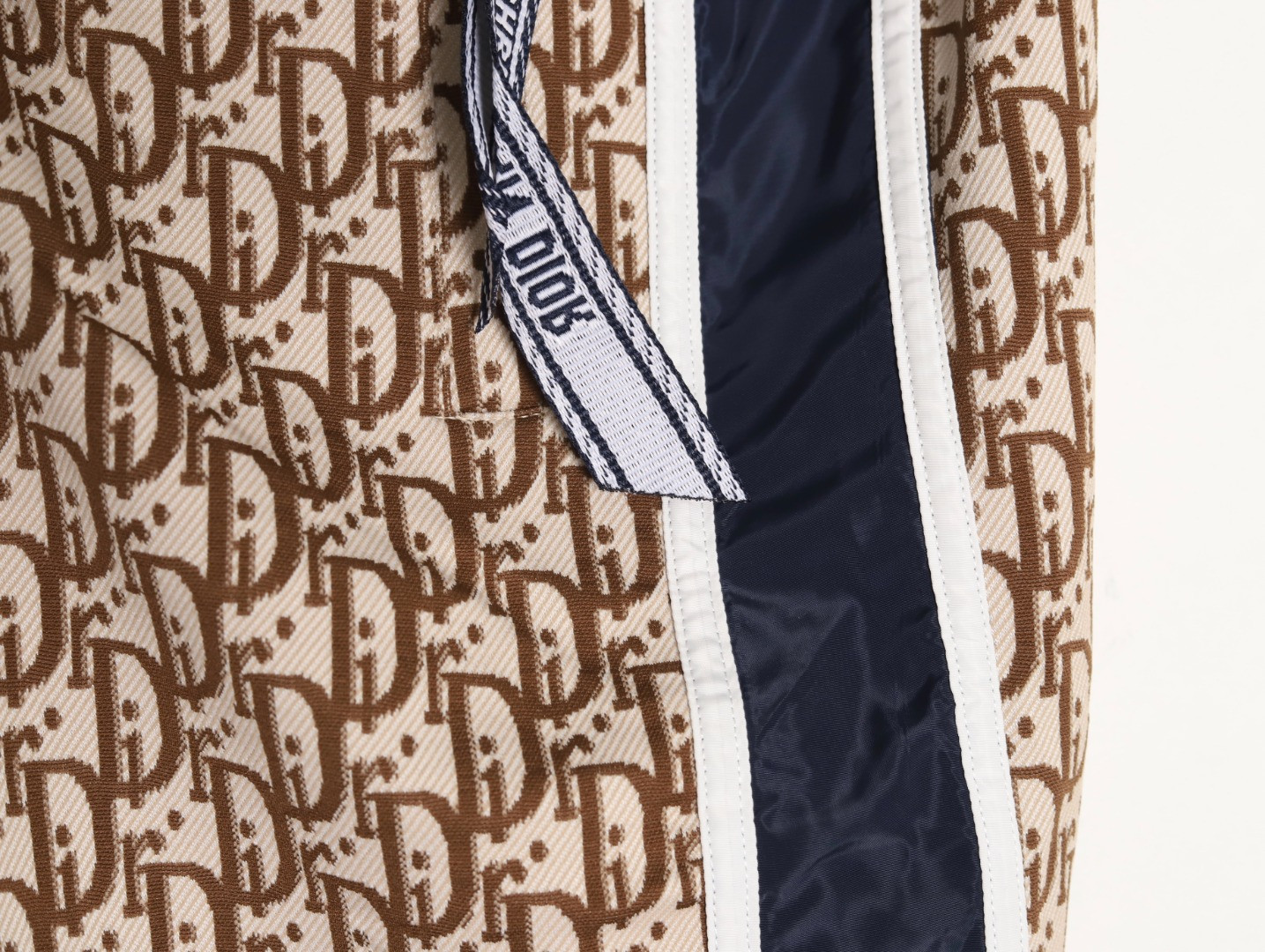 D*or 25ss shorts