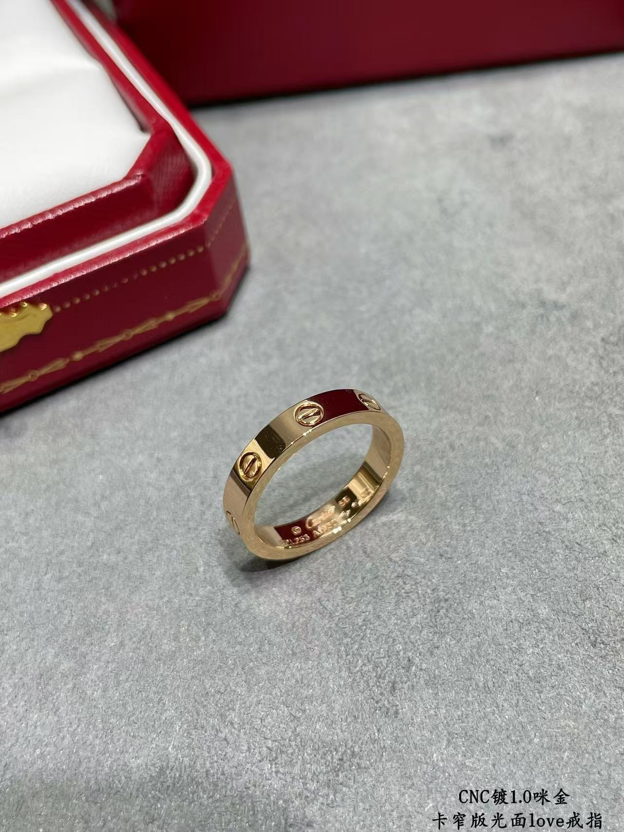 Ca*t*er narrow version love ring