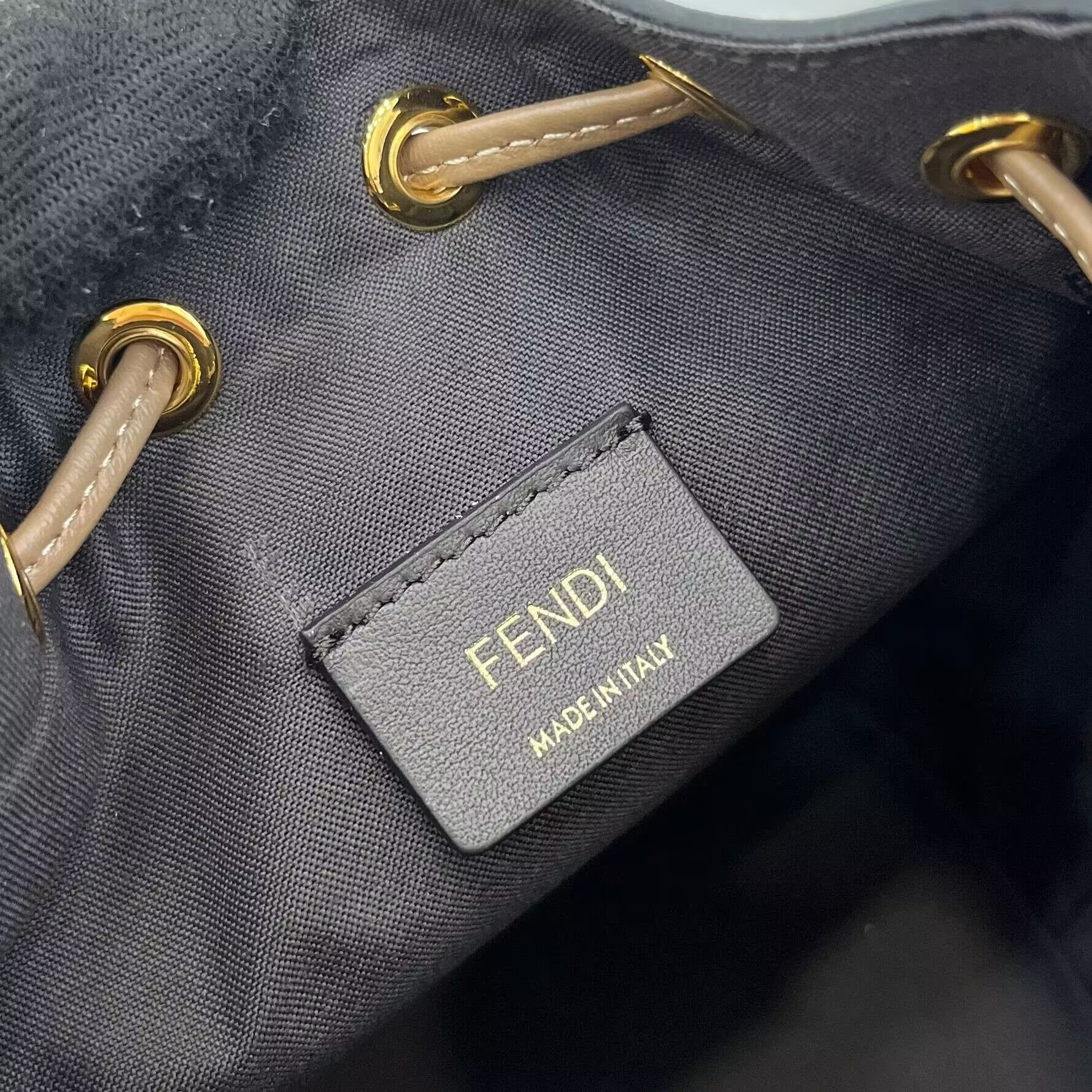 F**di mon tresor mini ff denim fabric bucket bag 18x12x10cm