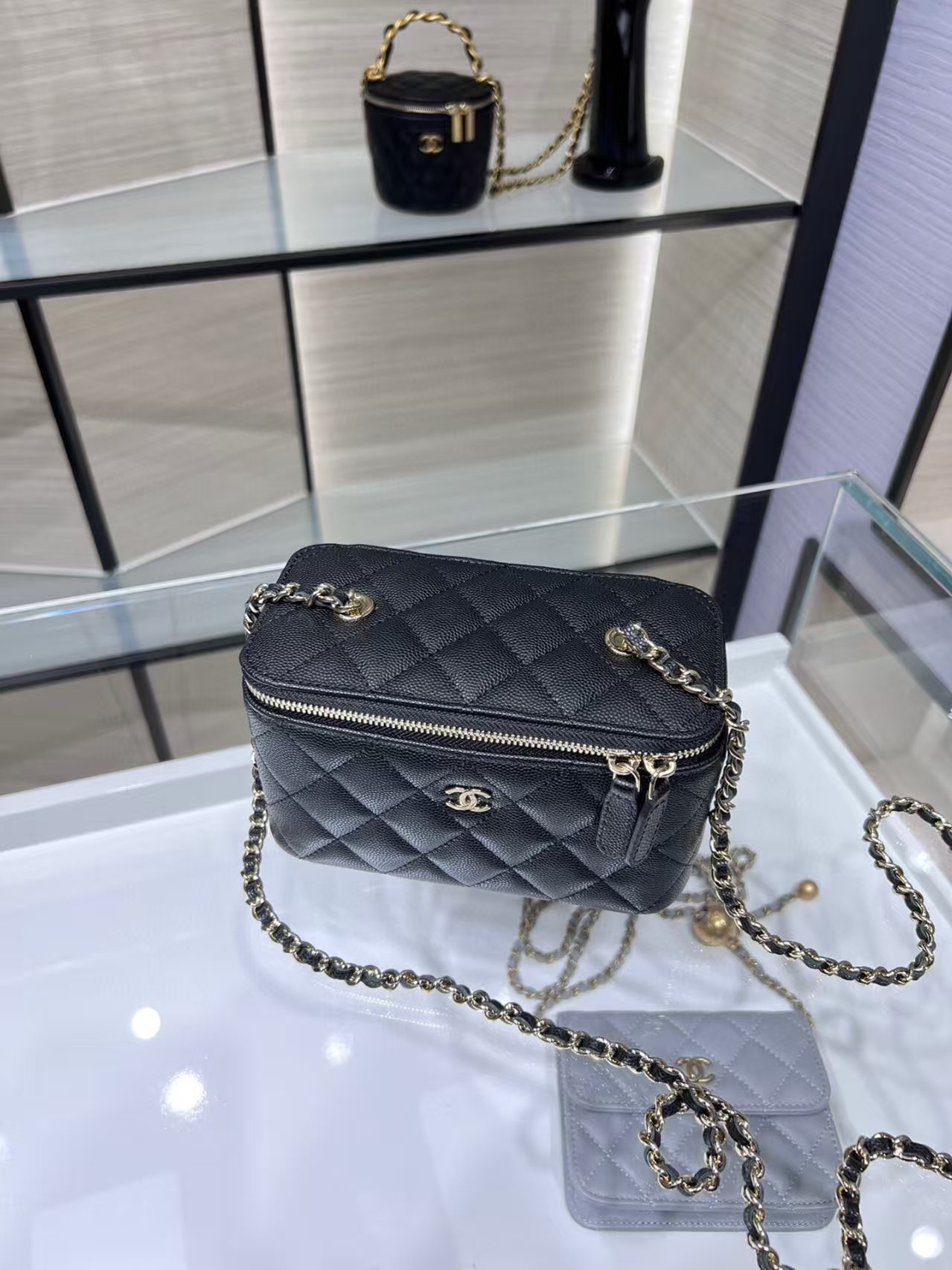 Ch*el clutch with chain 10x16x8cm