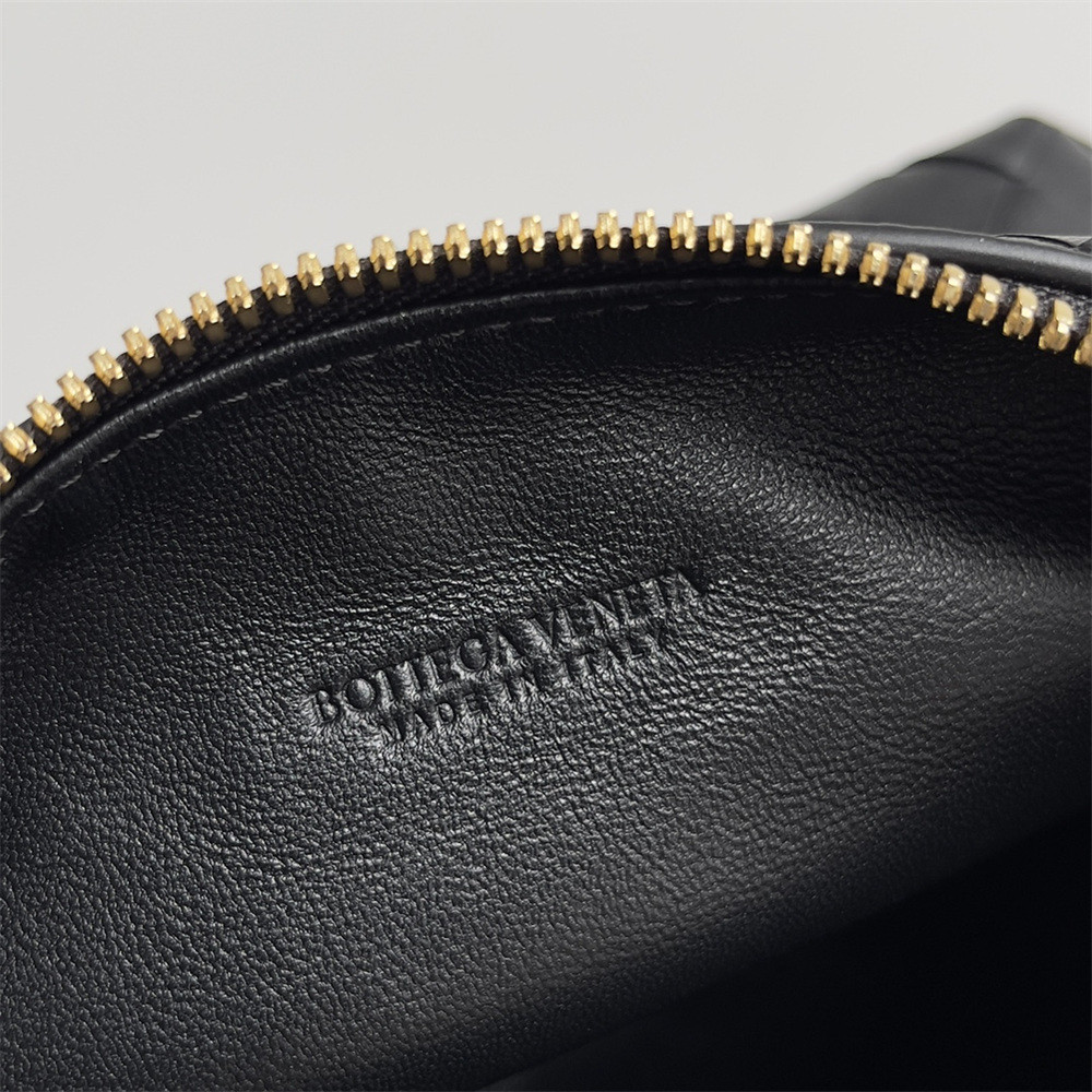 bo*te*ga Ve*ne*ta mini wallace 22x13x9cm