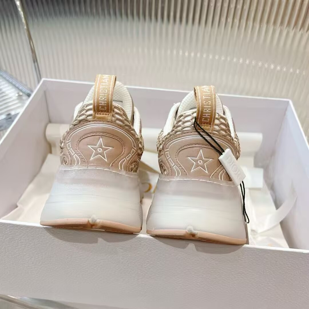 ua D*or vibe sneaker