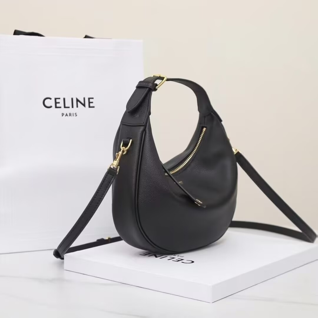 Ce**e teen Ce**e lulu in grained calfskin 21x24x5cm