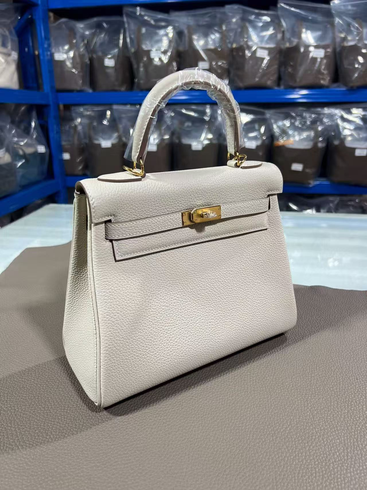 HERMÈS Kelly gold-tone Hardware 25 28