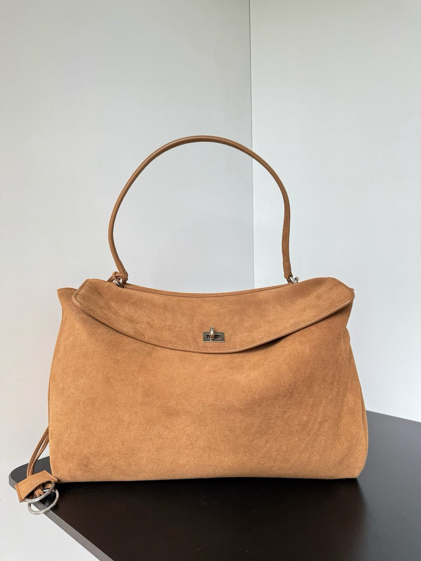 Ba*len*cia*ga rodeo large 39.8x29.9x12.9cm