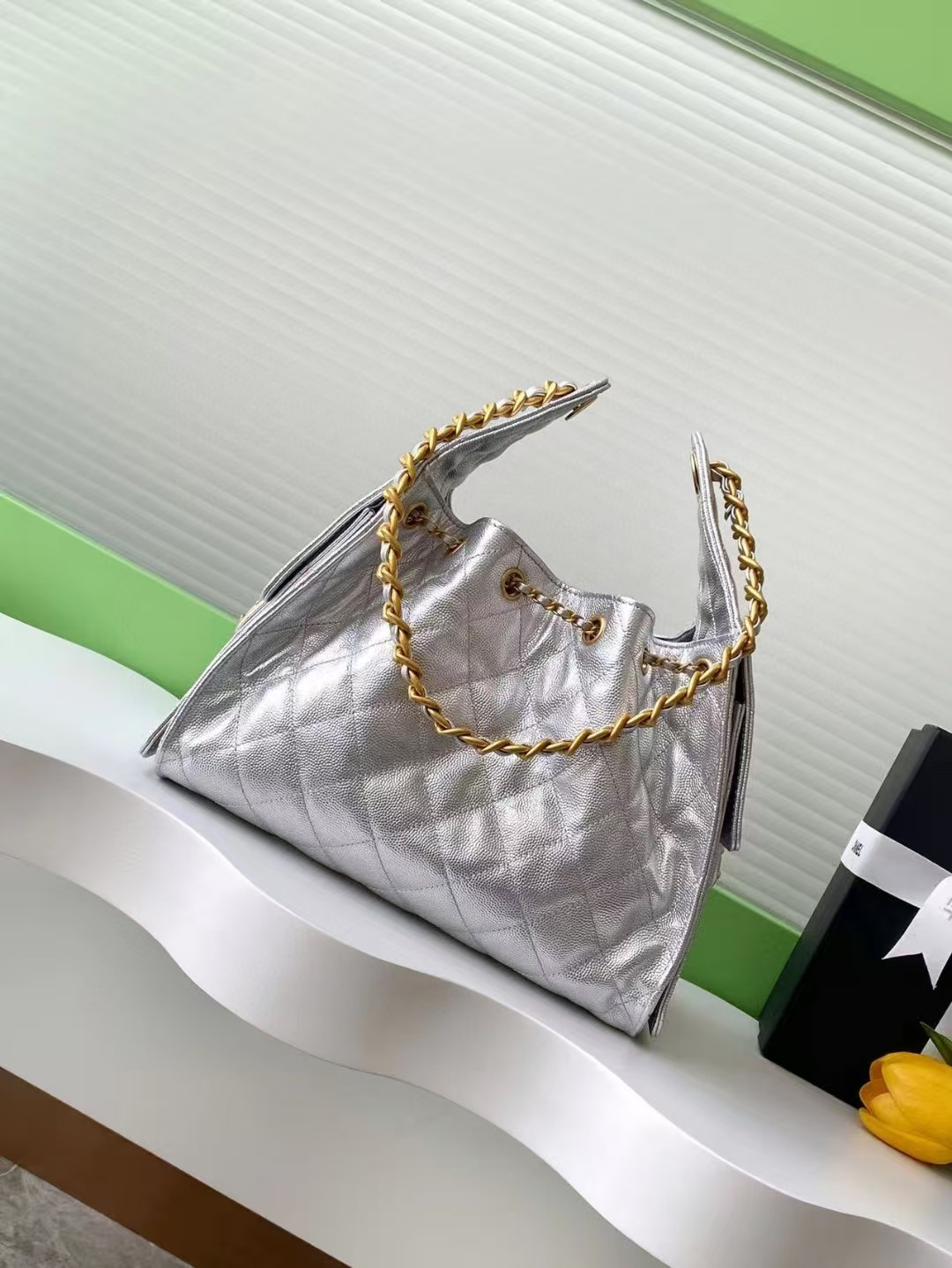 Ch*el 25c bucket bag 26x30x14cm