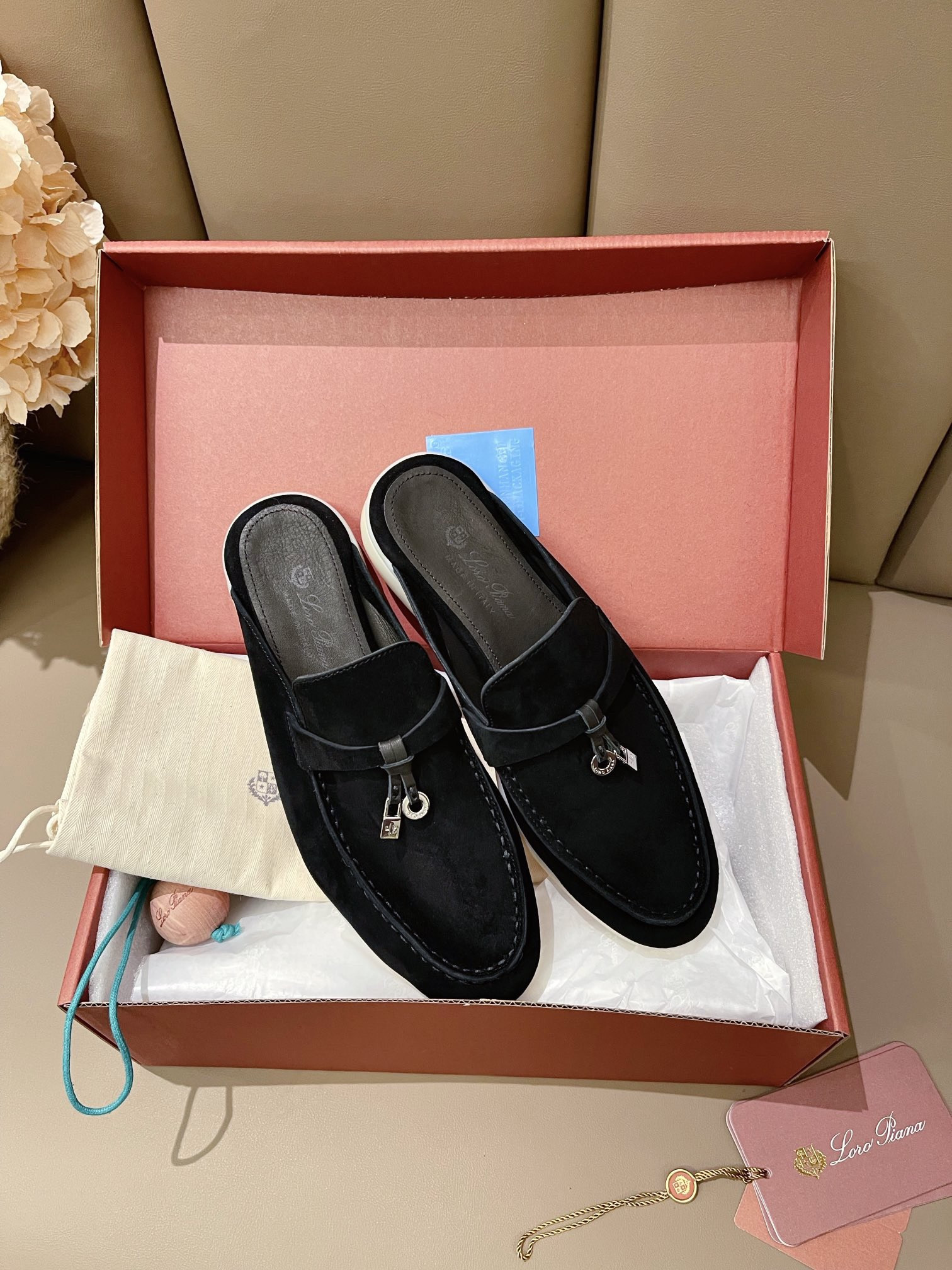 ua L**o p*ana babouche charms walk loafers