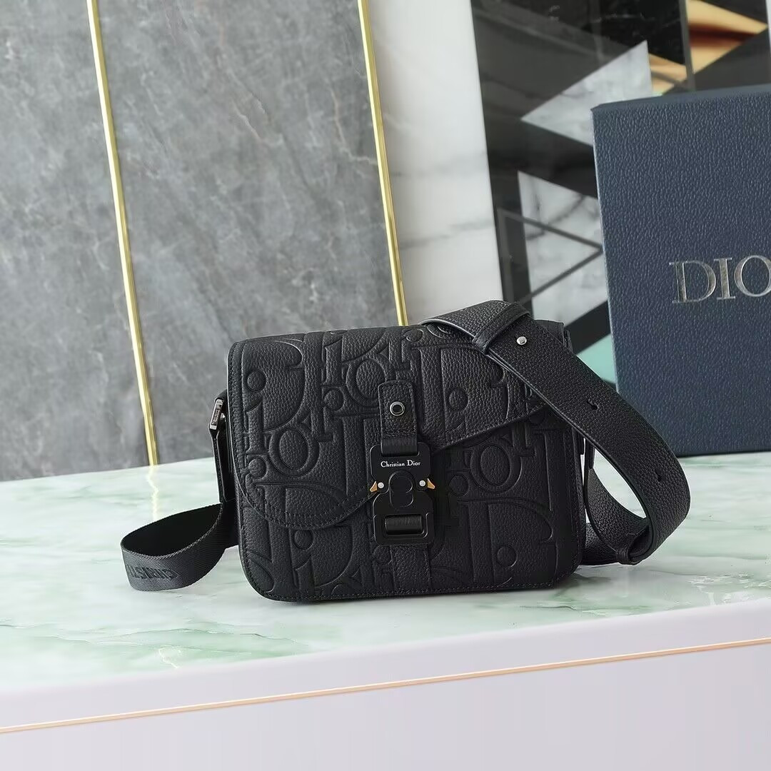 D*or small saddle messenger bag with flap 23x18x6cm