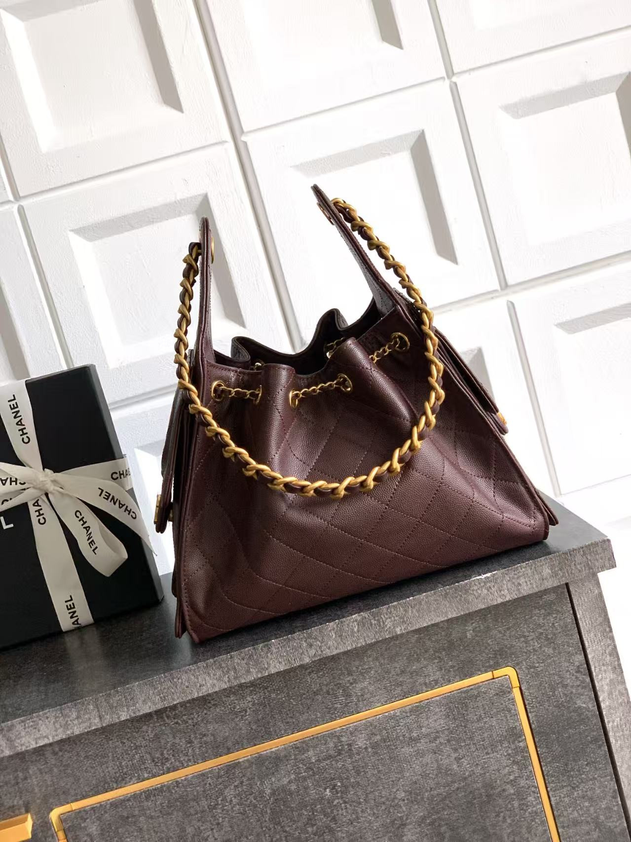 Ch*el 25c bucket bag 26x30x14cm