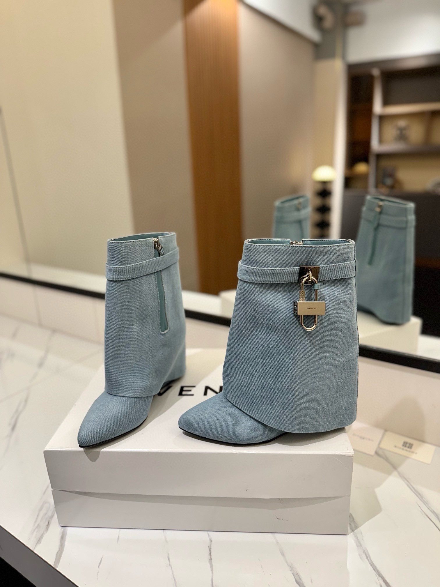 UA Givenchy Boots