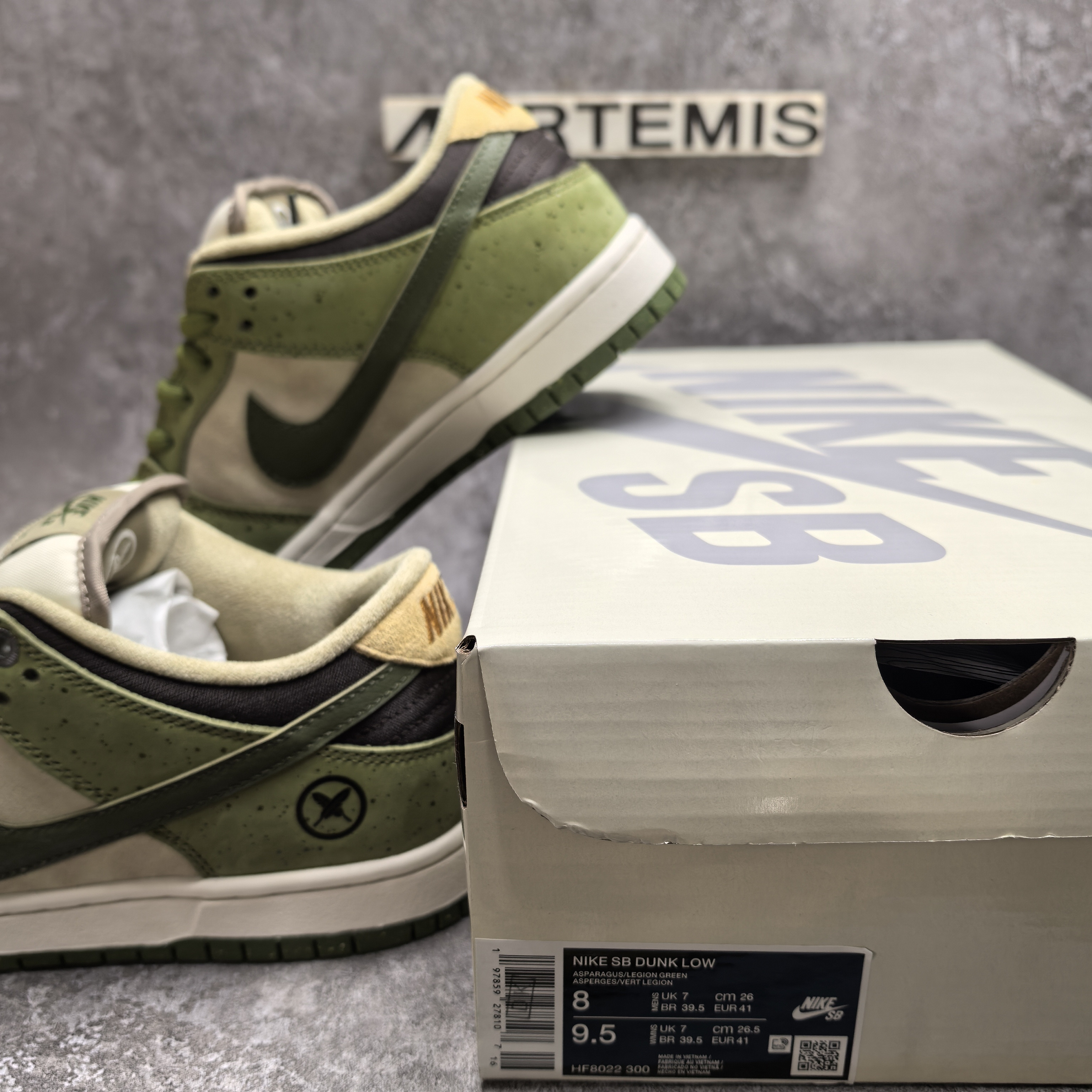 UA Nike SB Dunk Low