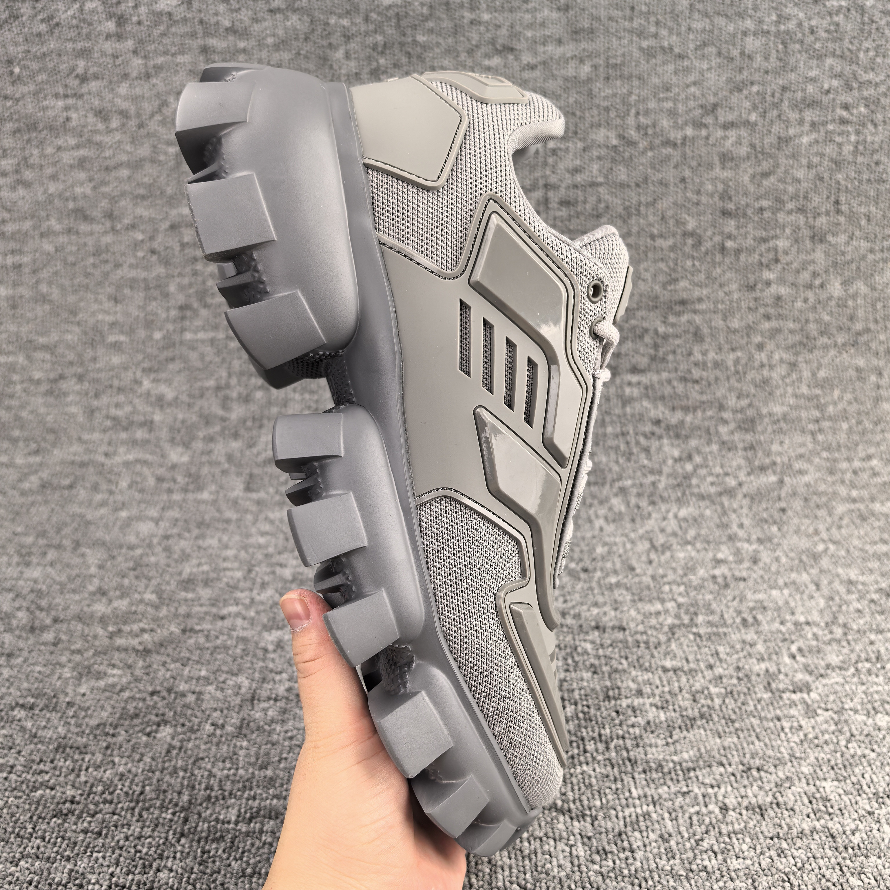 ua Pra*a sneaker
