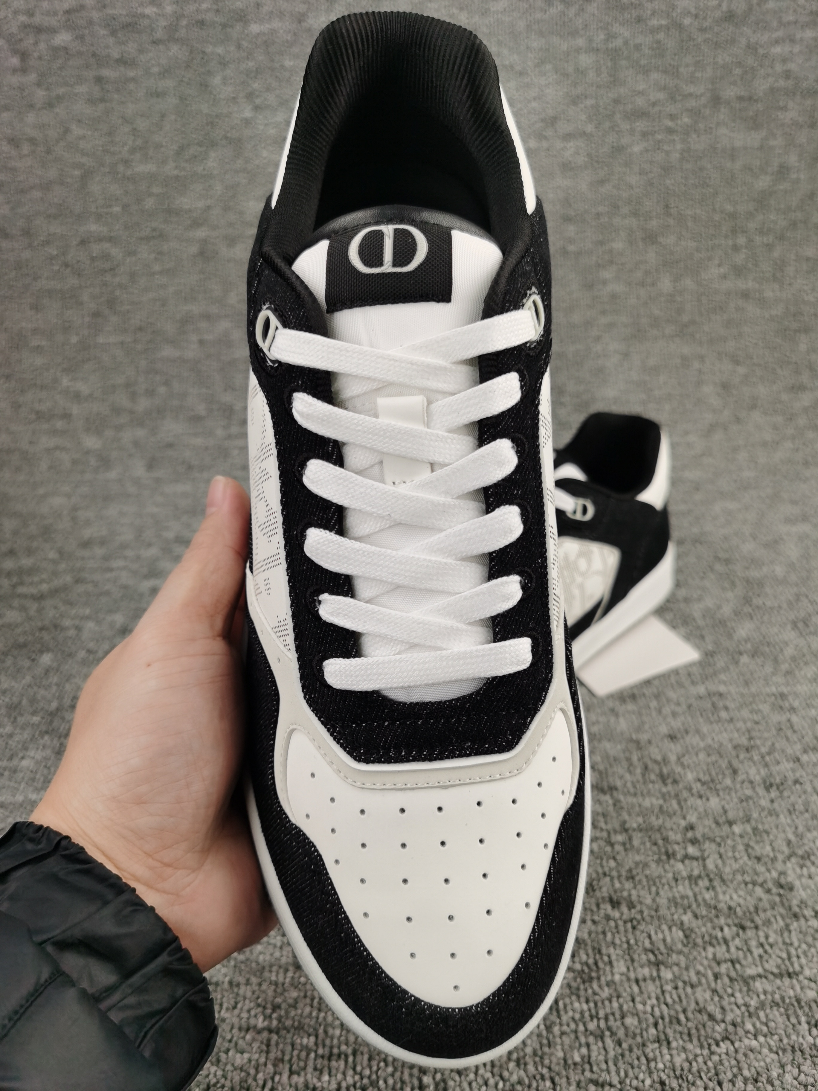 ua D*or b27 sneaker