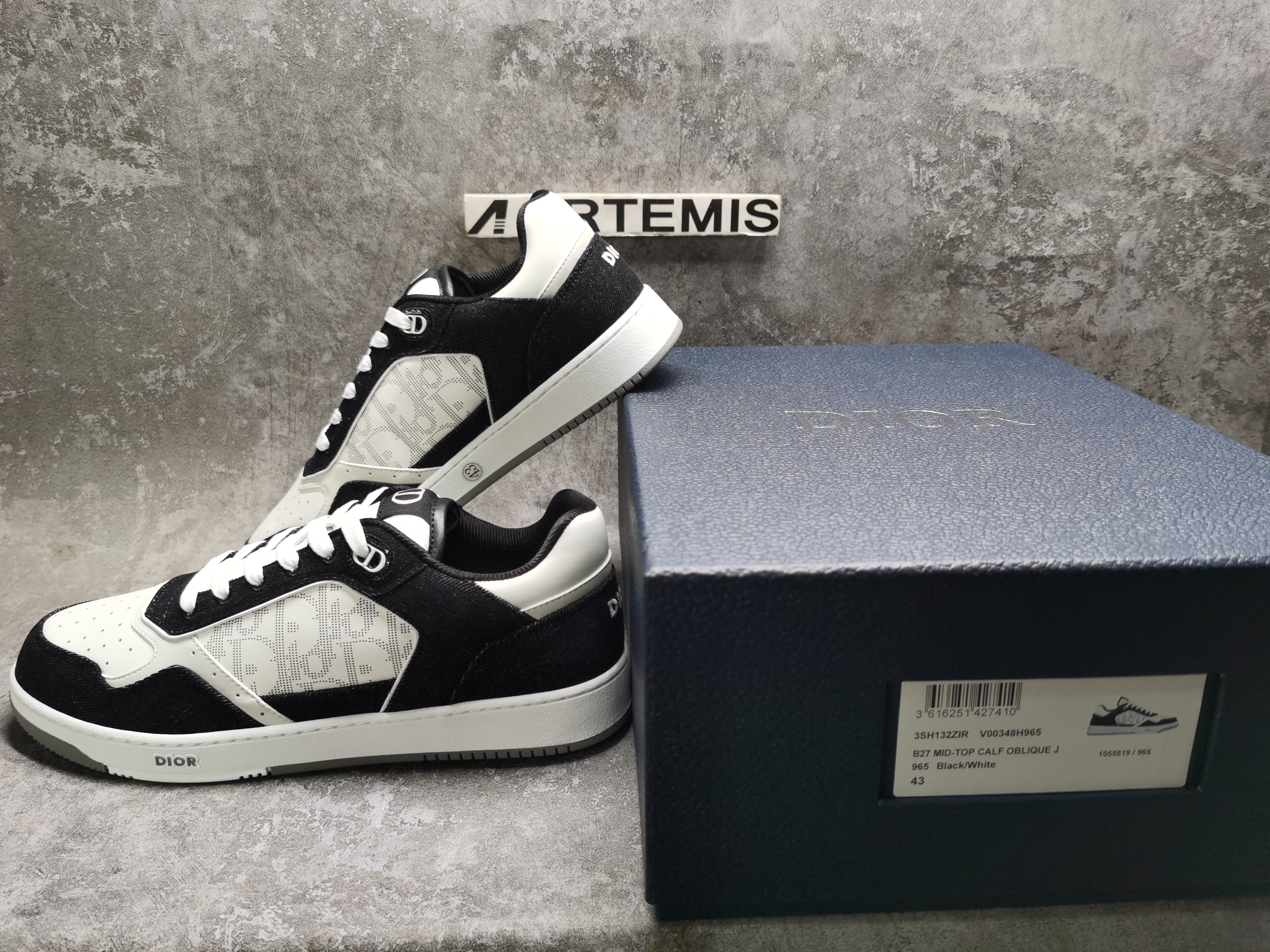 ua D*or b27 sneaker