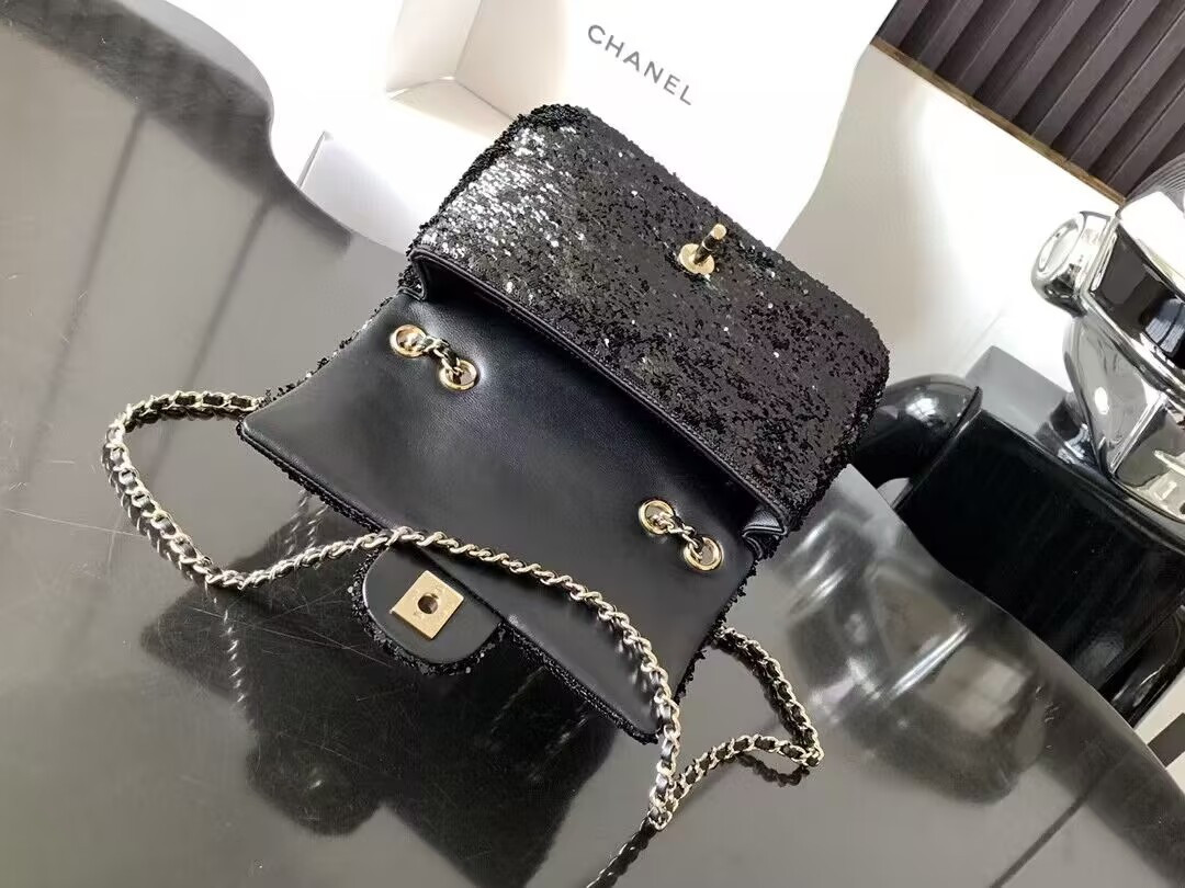 Ch*el mini cf gram glitter dinner bag 20x15x7cm