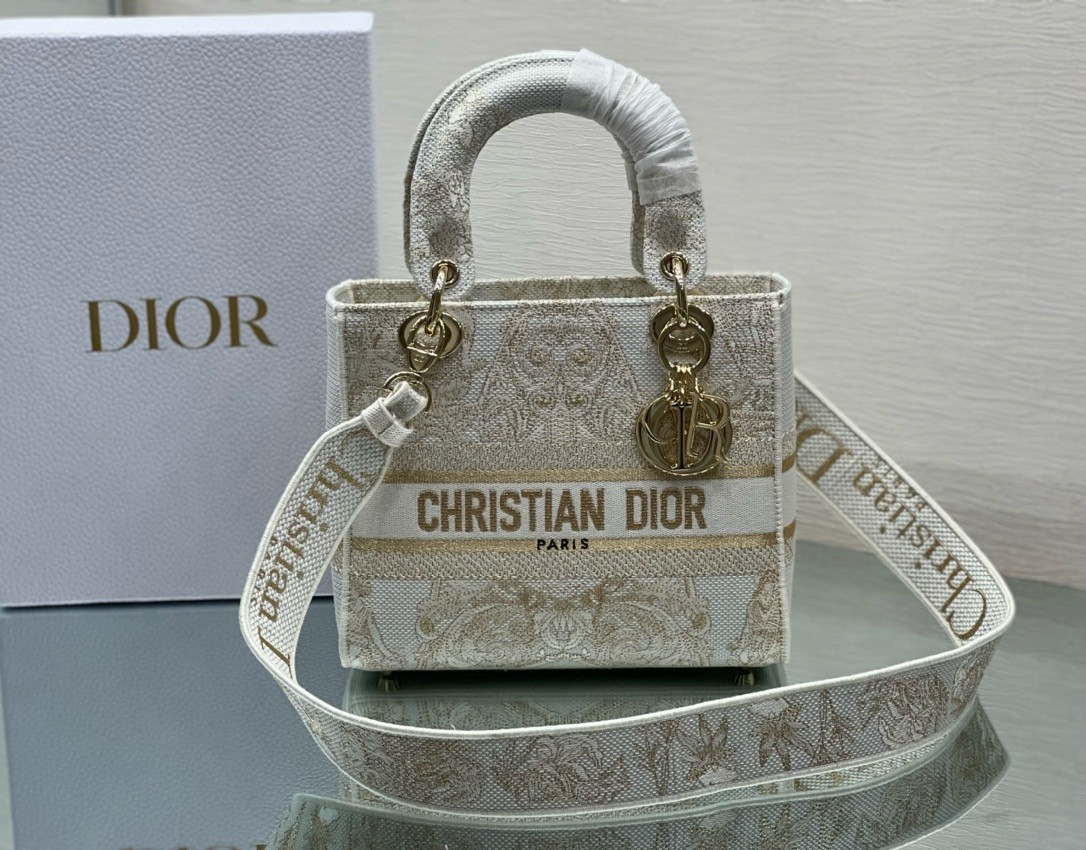 medium D*or lady d-lite bag 24 x 20 x 11 cm