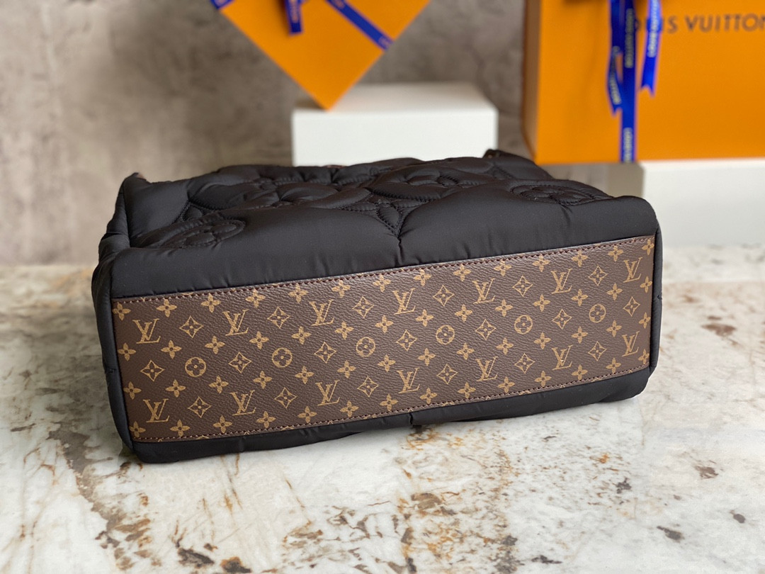 LV ONTHEGO M21069 BLACK 35 x 27 x 14 CM