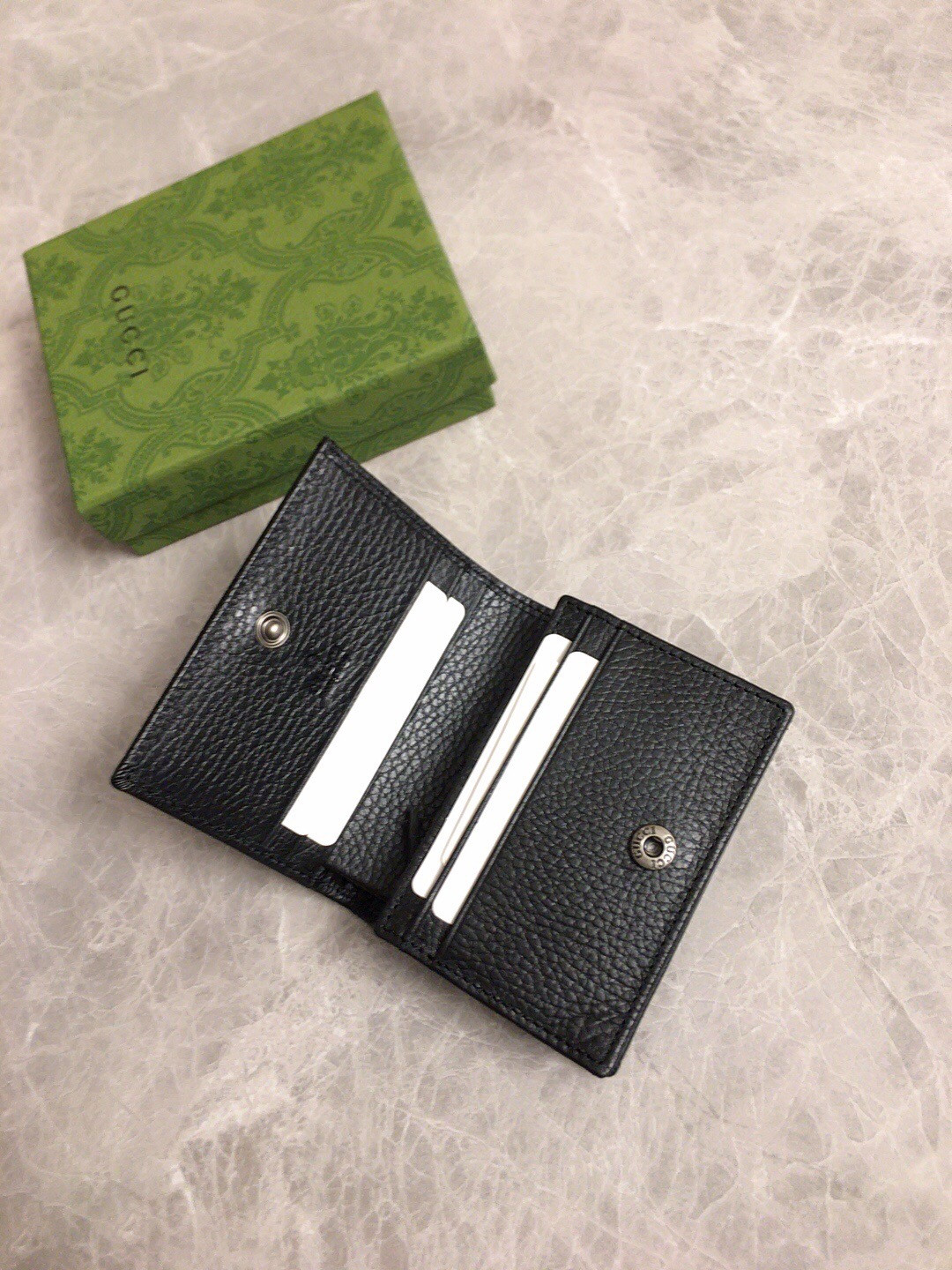G*u*i huhu card wallet 11x8.5x3cm