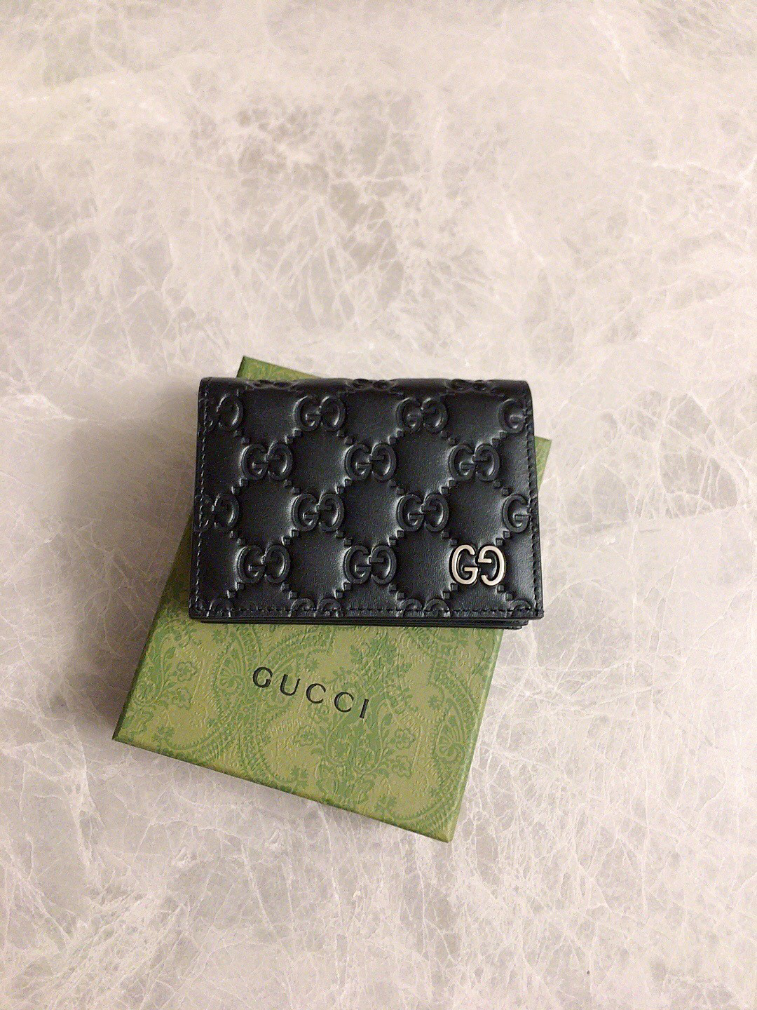 G*u*i gg card case wallet