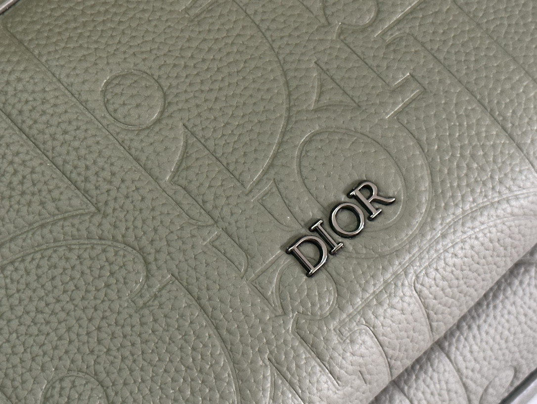 D*or rider 2.0 backpack  khaki D*or gravity leather and khaki grained calfskin 31 x 40 x 18 cm